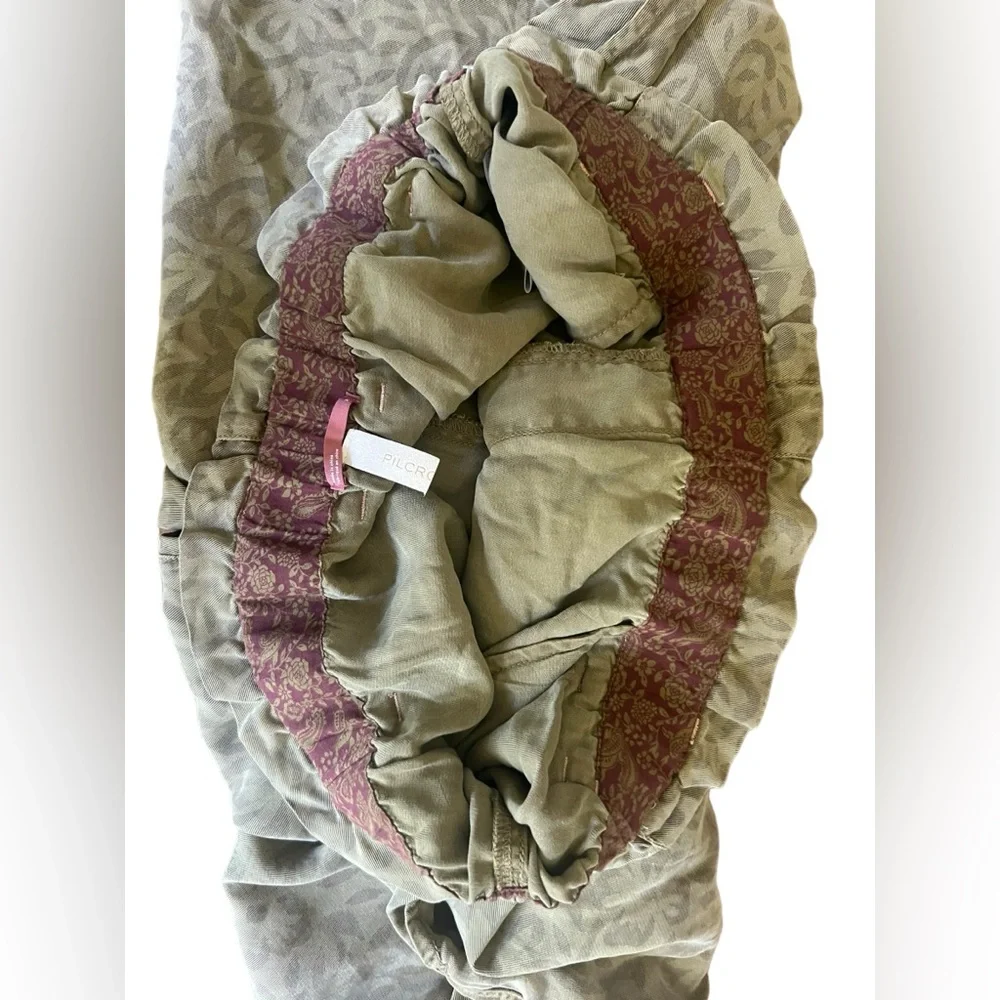 Anthropolgie Pilcro Paperbag Waist Drapey Green Trousers Size XL‎ NWT